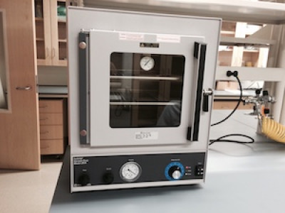 Vacuum Oven (Isotemp 281A)